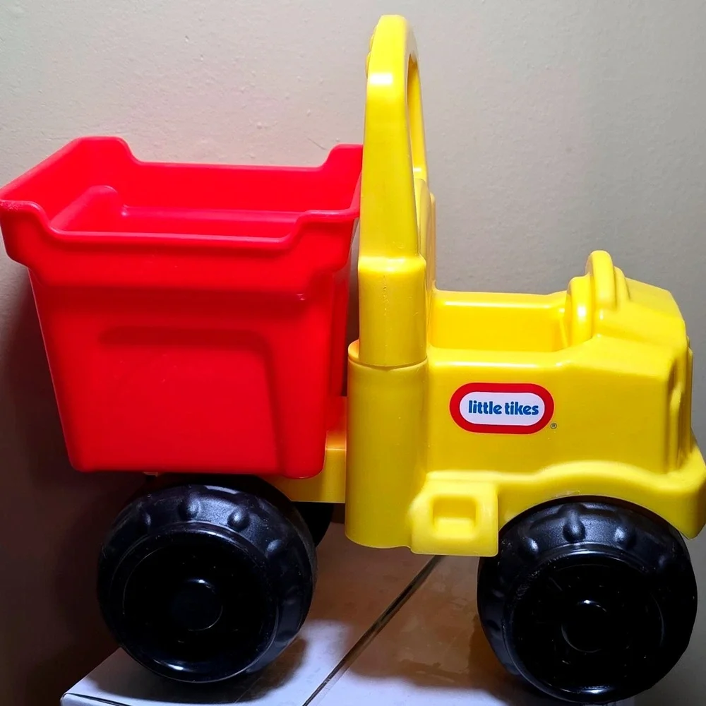 Little Tikes Classic Yellow and Red Plastic Dump Truck Toy with Tilting Bed